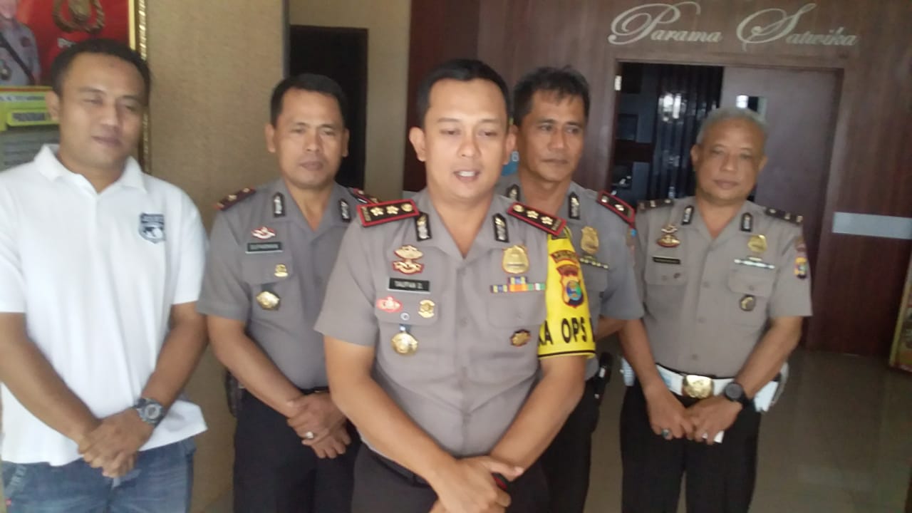 19 Juli-Kapolres Lamtim AKBP Taufan Dirgantoro dan jajaran saat ekspose ungkap kasus curas yang menewaskan tersangka