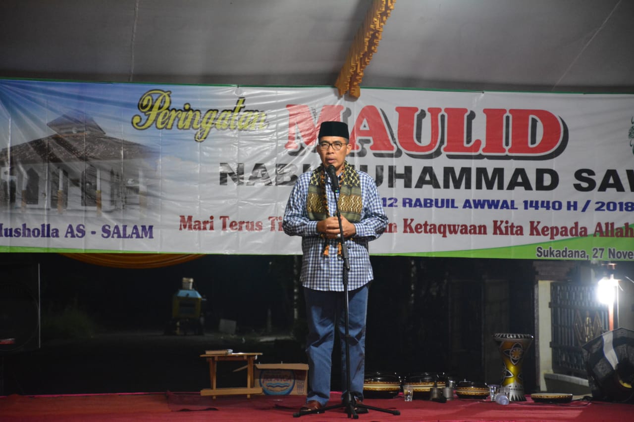 28 Nov-Wabub Lamtim Zaeful Bokhari Saat Hadiri Peringatan Maulid Nabi Muhammad di Masjid As Salam Desa Mataram Marga. foto humas Lamtim