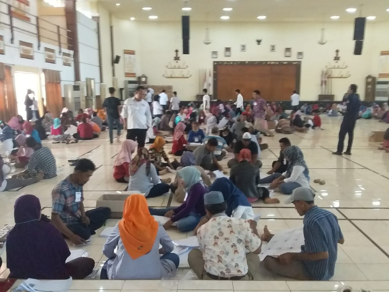 lipat surat suara