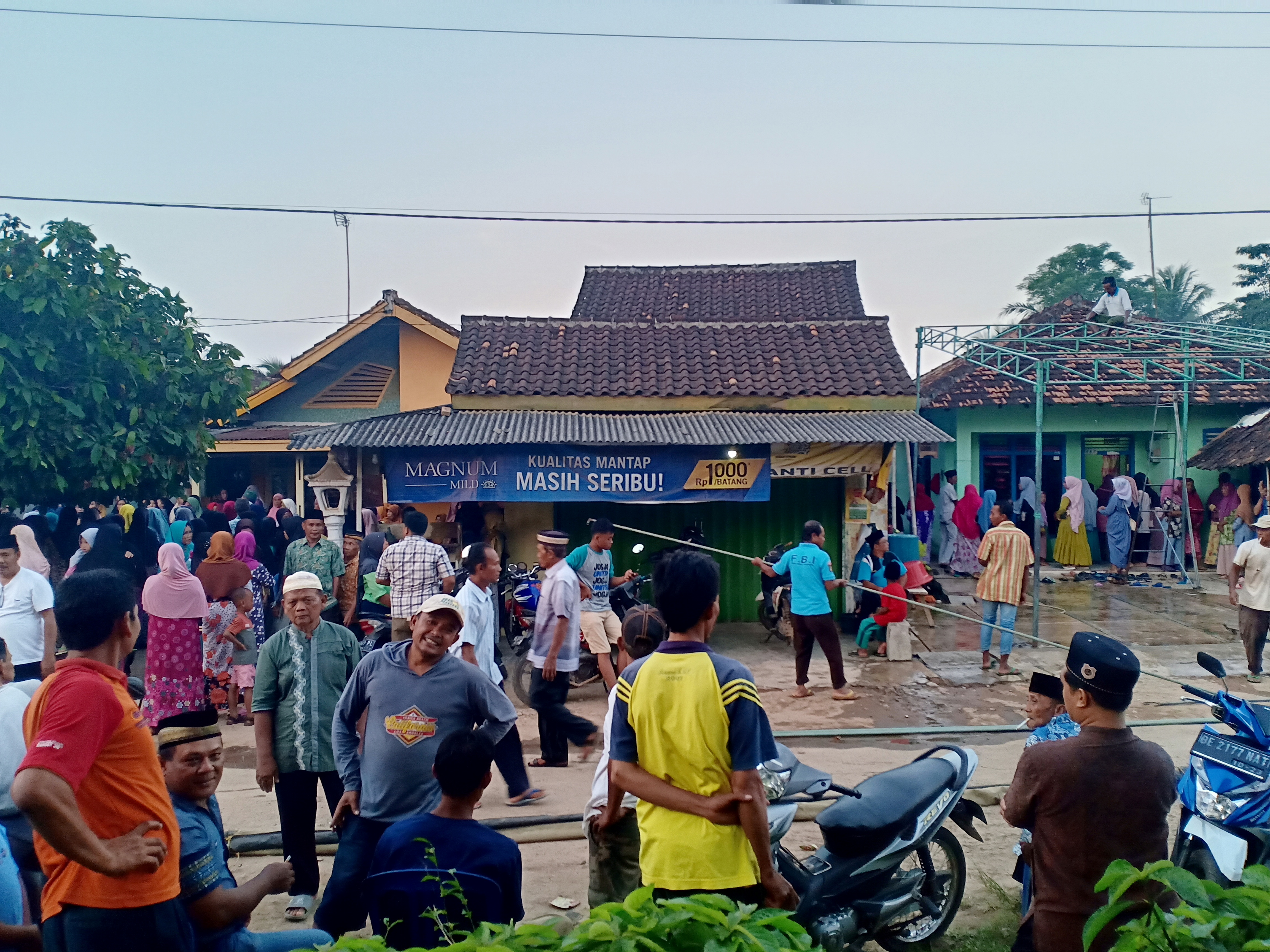 Tersengat Listrik, 2 Orang Meninggal, 1 Orang Luka-Luka