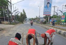 Protes Jalan Rusak, GML Kota Metro Timbun Jeglongan Jalan Patimura