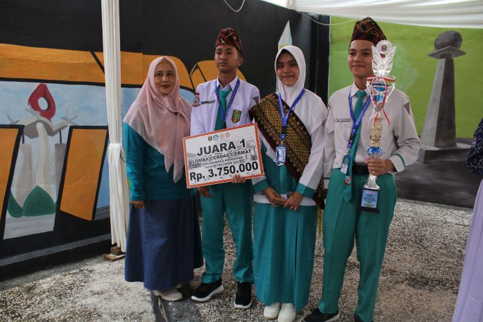 LCC Juara1